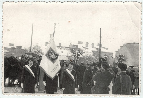 Wręczenie sztandaru Liceum im Kościuszki 1962