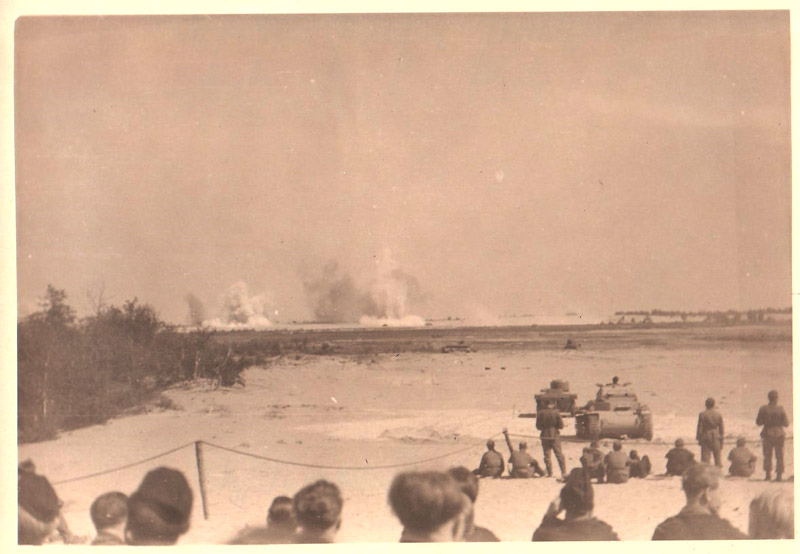 Niemieckie szkolenia na poligonie 1942